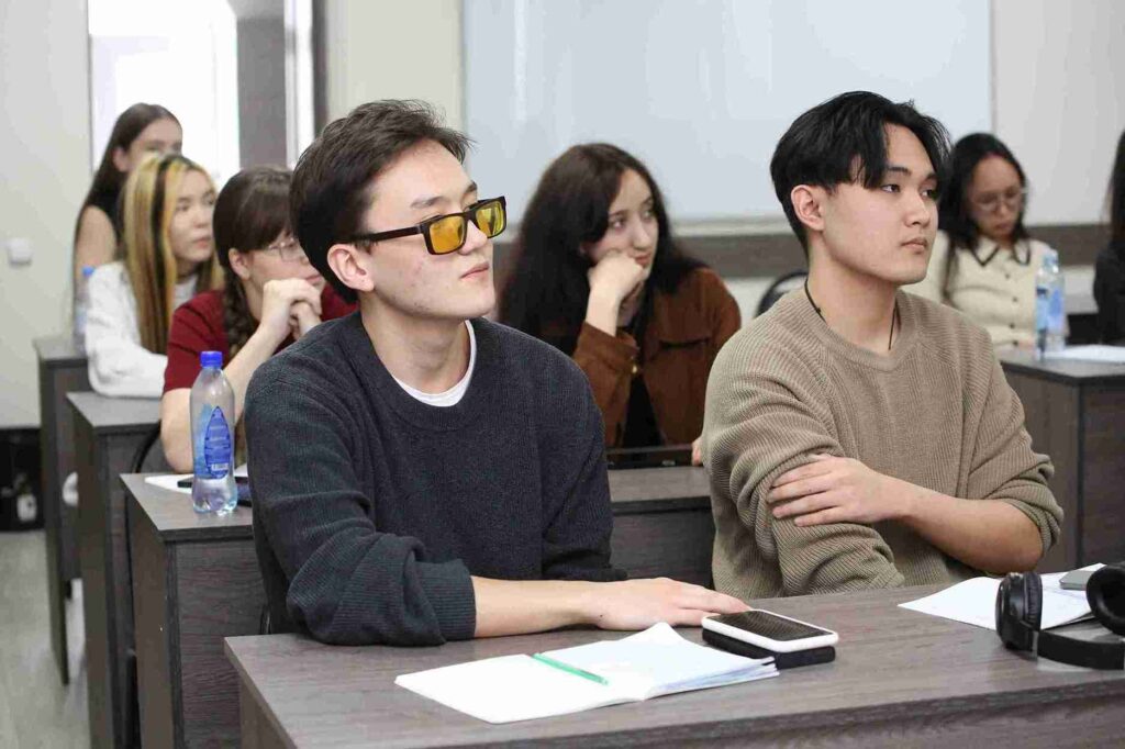 В КАСУ стартовал визит приглашённого спикера Алекса Бабинека 2