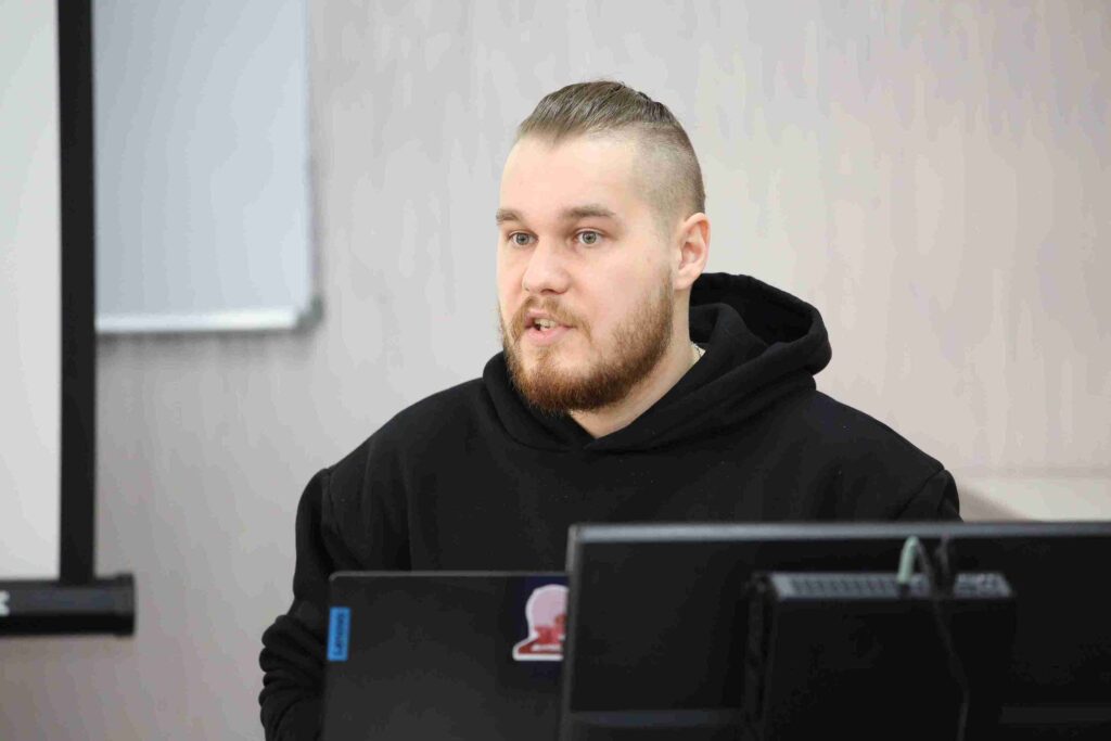 В КАСУ в рамках XVI международного Форума молодых ученых представили цифровые ресурсы eLibrary USA 2