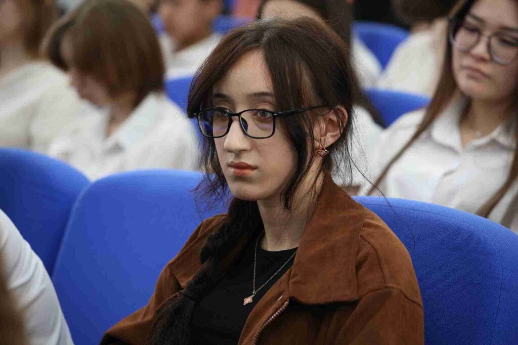 Вектор успеха: эксперты из России и США поделились знаниями со студентами и школьниками 22