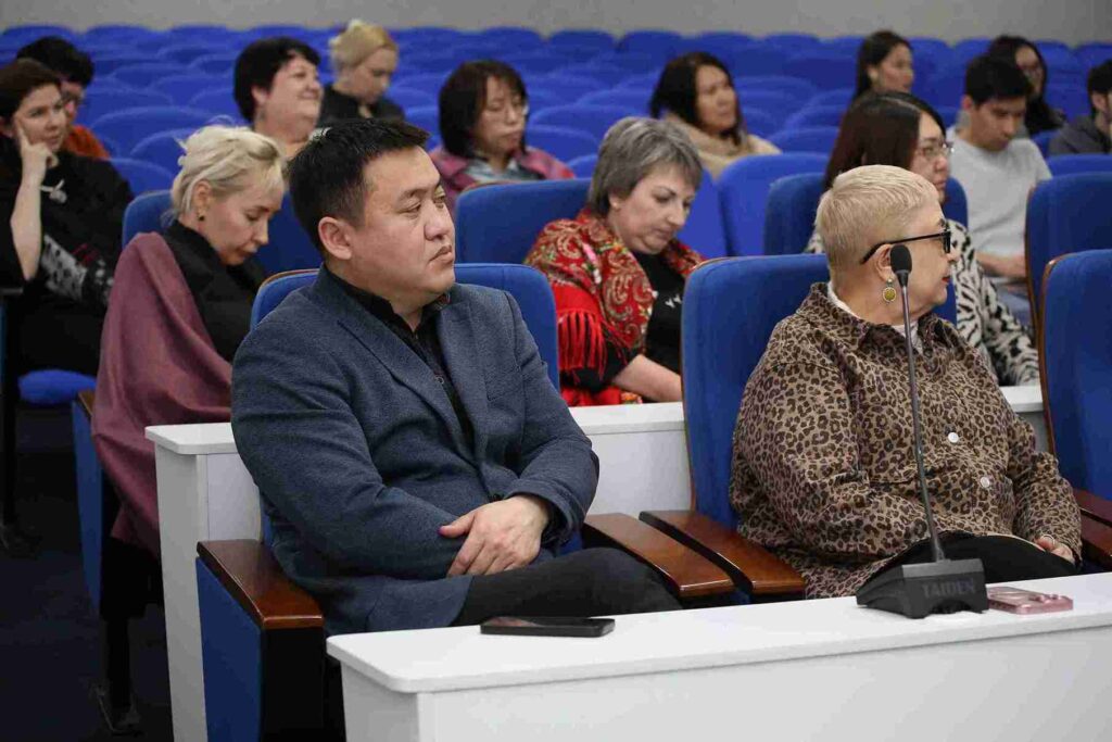 Вторая лекция международного эксперта по научным публикациям в КАСУ вновь собрала большую аудиторию 5