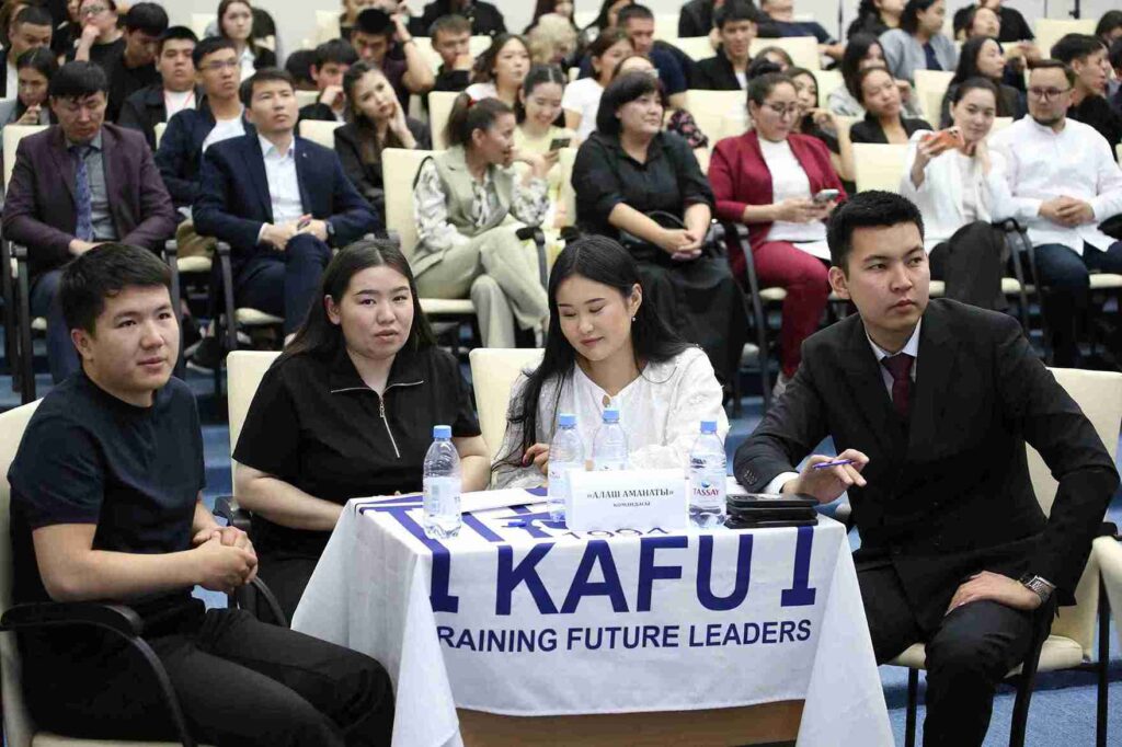 Команда КАСУ приняла участие в республиканской интеллектуальной игре «Новая Конституция и молодежь» 6