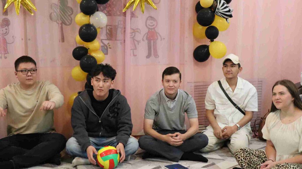 Участники Международной Академии Лидерства КАСУ посетили ресурсный центр «Дом Мамы» (1)