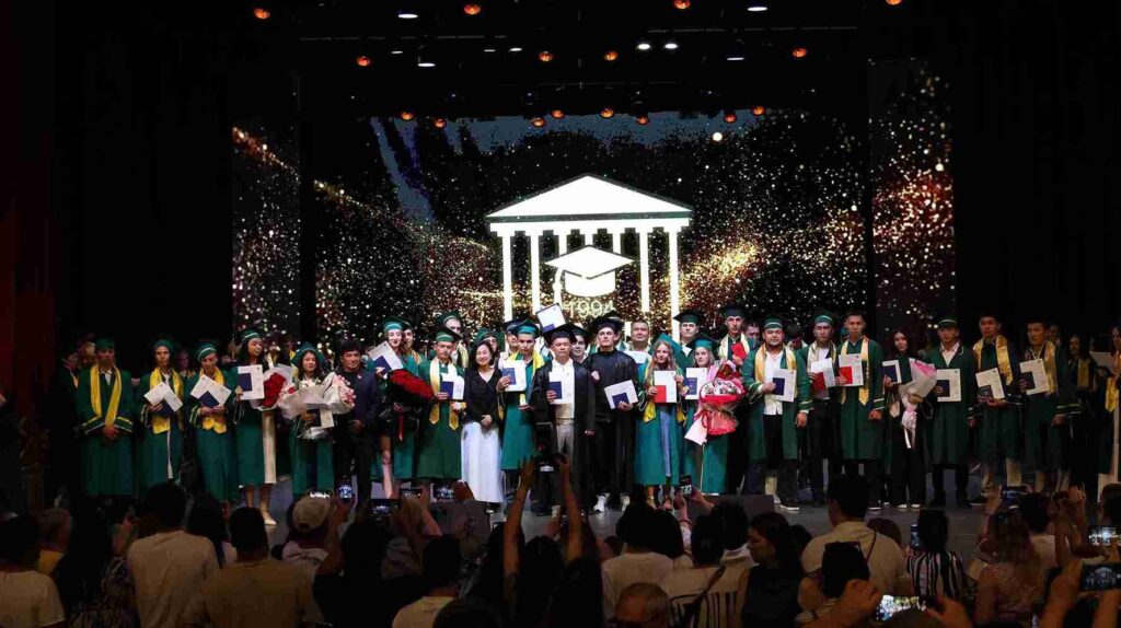 В КАСУ вручили дипломы выпускникам 2026 года (8)