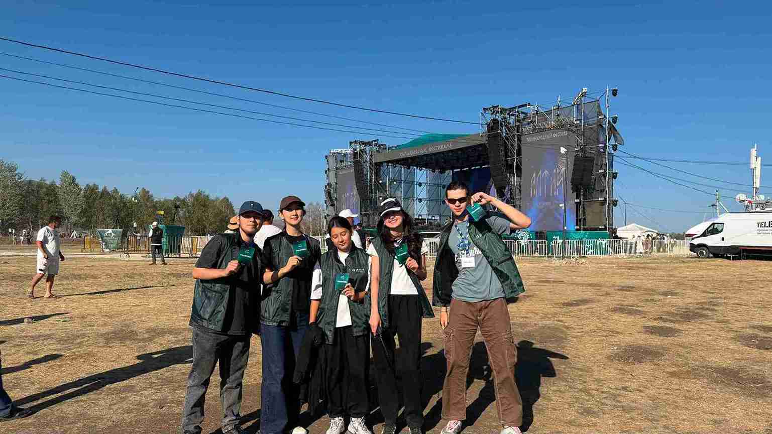 Волонтёры КАСУ приняли участие в международном фестивале Altai Fest – 2026 (3)
