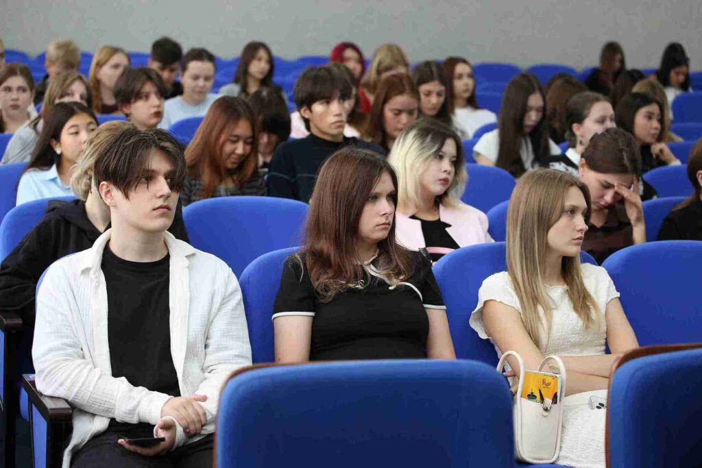 Молодежь и единство 7