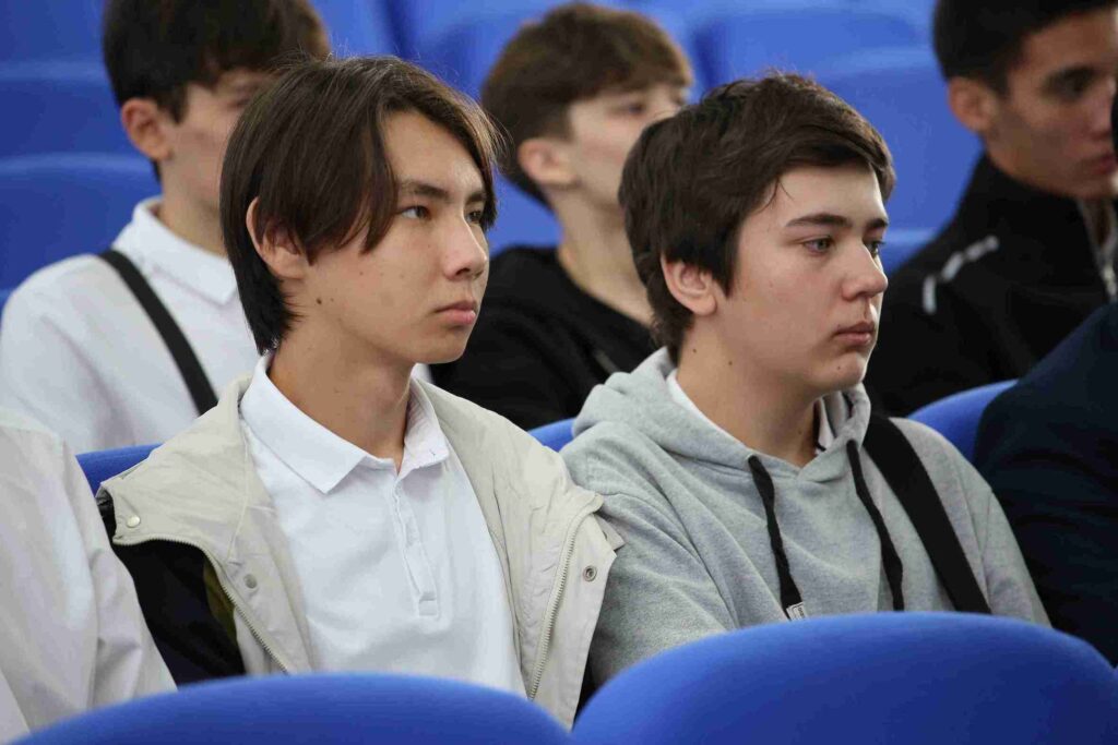 «Профильный класс КАСУ»: новый учебный год и расширение сотрудничества со школами19