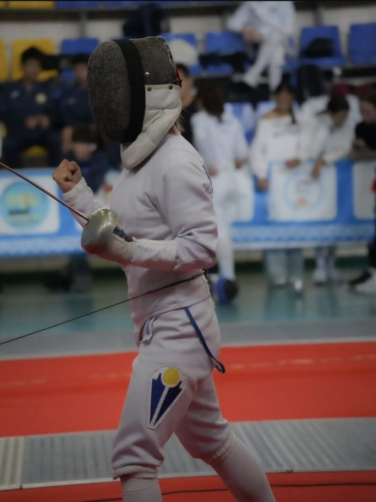 Студентки КАСУ завоевали серебро на чемпионате Казахстана по фехтованию 3