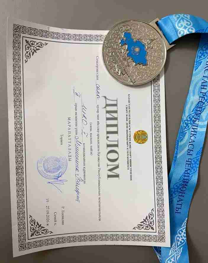 Студентки КАСУ завоевали серебро на чемпионате Казахстана по фехтованию 4