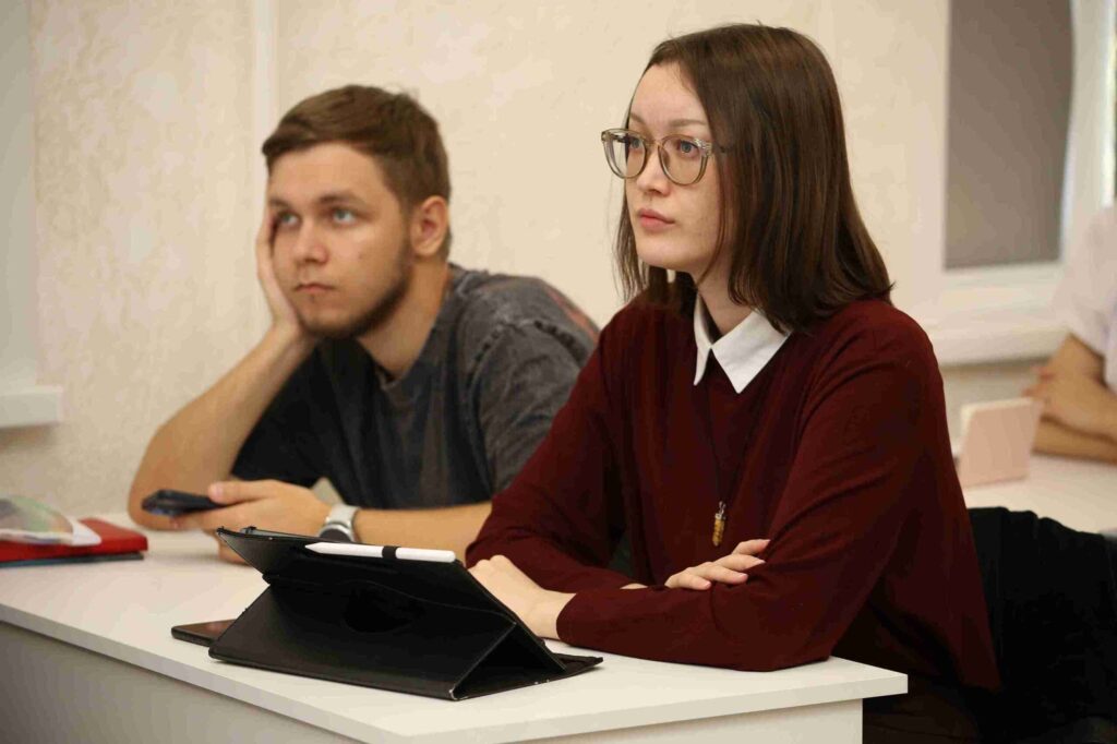 Студенты КАСУ познакомились с единой программой воспитания «Адал Азамат» 2