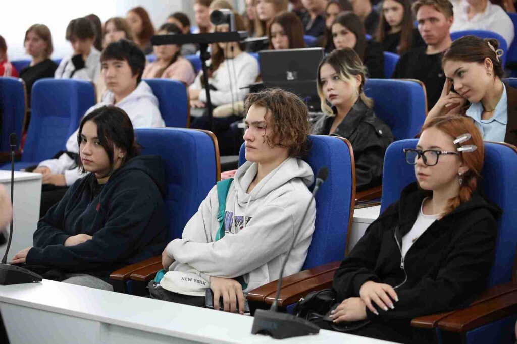 В КАСУ прошла адаптационная неделя для первокурсников 17