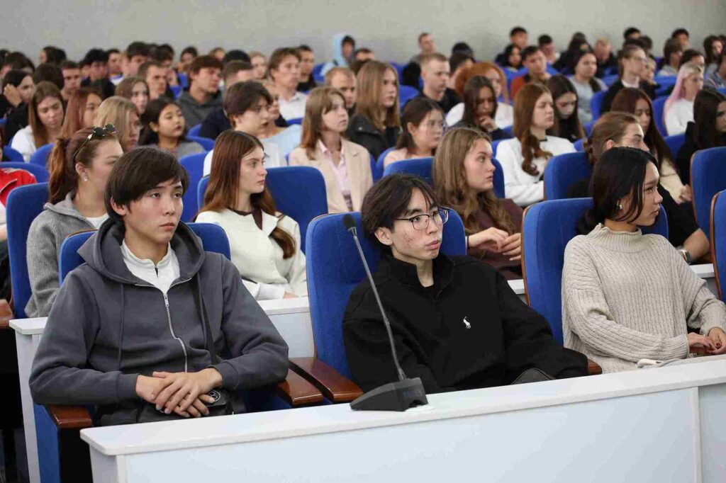 В КАСУ прошла адаптационная неделя для первокурсников 22