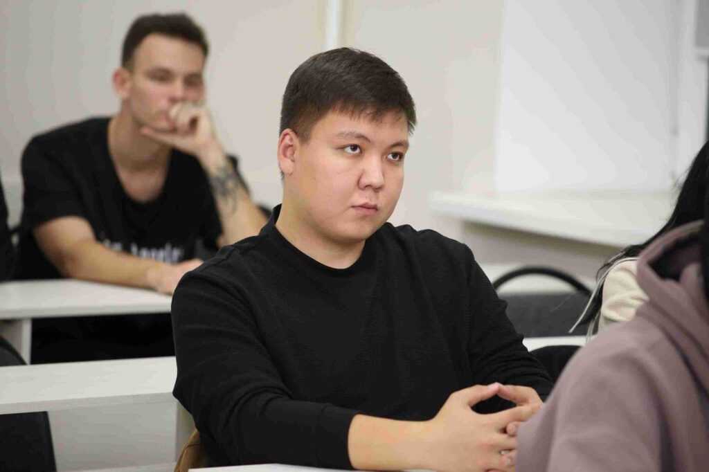 В КАСУ состоялся научно методический семинар Кристиан Джункера Джованнини по разработке исследовательских моделей8