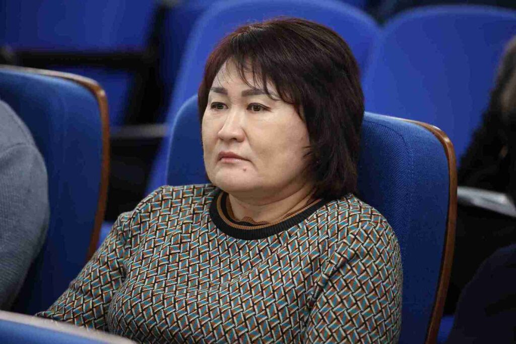 Генеративный ИИ в исследованиях: международный семинар в КАСУ4