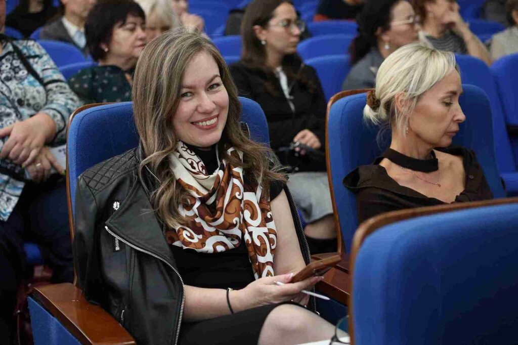 Генеративный ИИ в исследованиях: международный семинар в КАСУ7