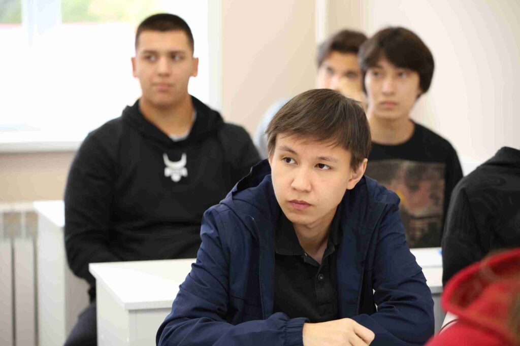 Гостевая лекция доцента Академии государственного управления при Президенте Республики Таджикистан (3)