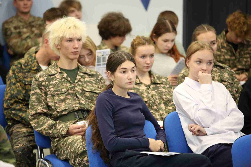 КАСУ расширяет сотрудничество с более чем 50 школами Усть Каменогорска (8)