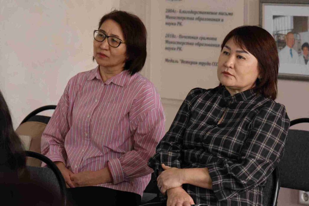 Марафон «Кітап оқитын ұлт» в КАСУ развитие культуры чтения и духовно нравственных ценностей7