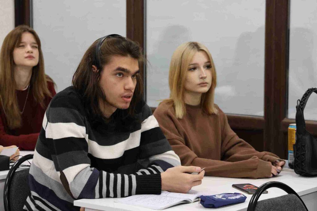 Педагогическая лаборатория «Адал Азамат: от исследования к практике»11
