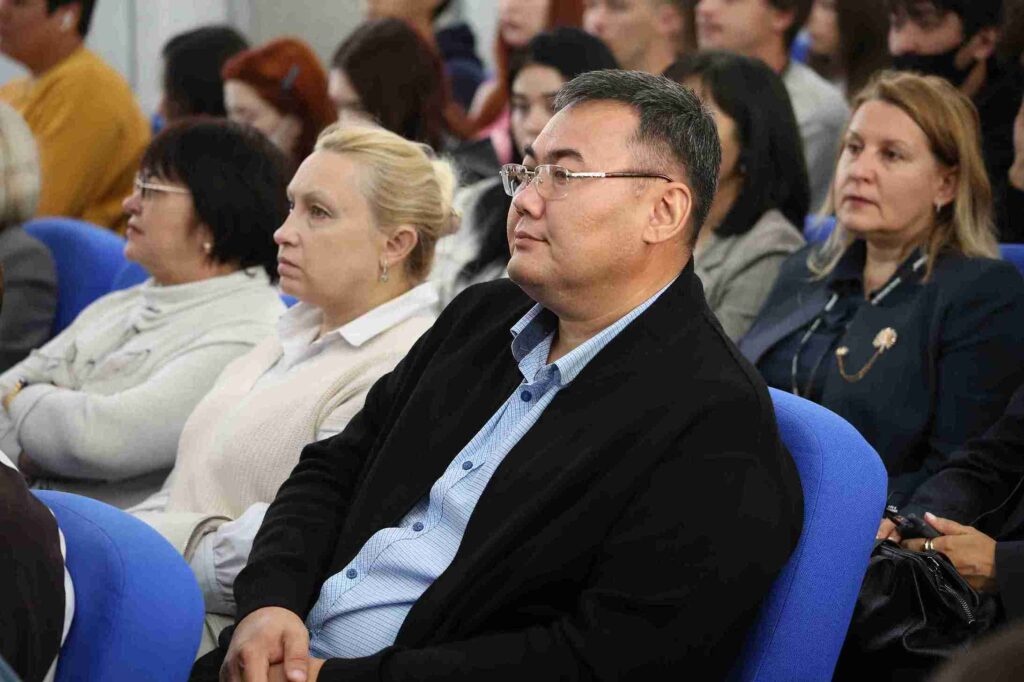 Пленарная сессия Международного научного конгресса «Будущее науки и образования: международный опыт, инновации и лидерство»23
