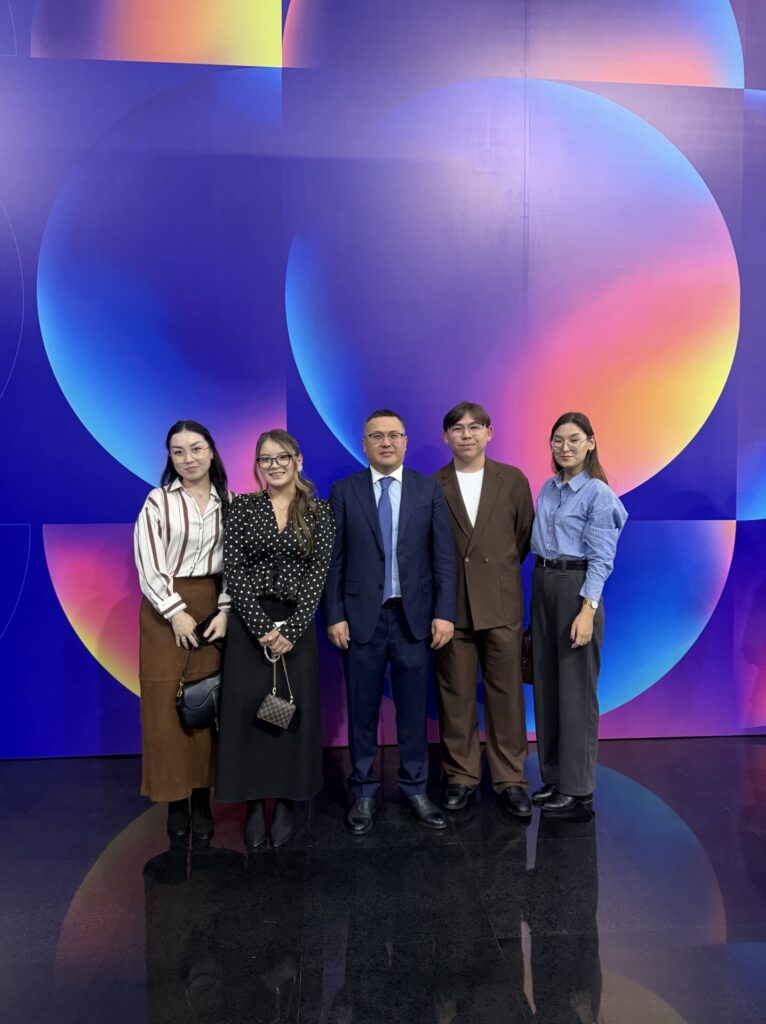 Преподаватель КАСУ принял участие в международной медианеделе Astana Media Week 2026 (2)