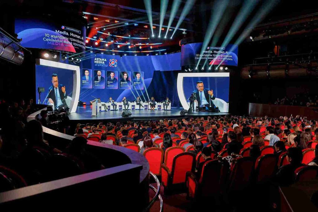 Преподаватель КАСУ принял участие в международной медианеделе Astana Media Week 2026 (7)