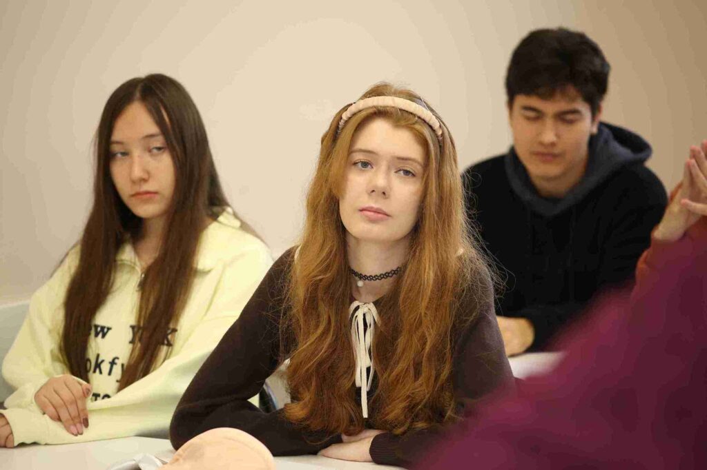 Self Leadership: мастерство речи и невербальной коммуникации4