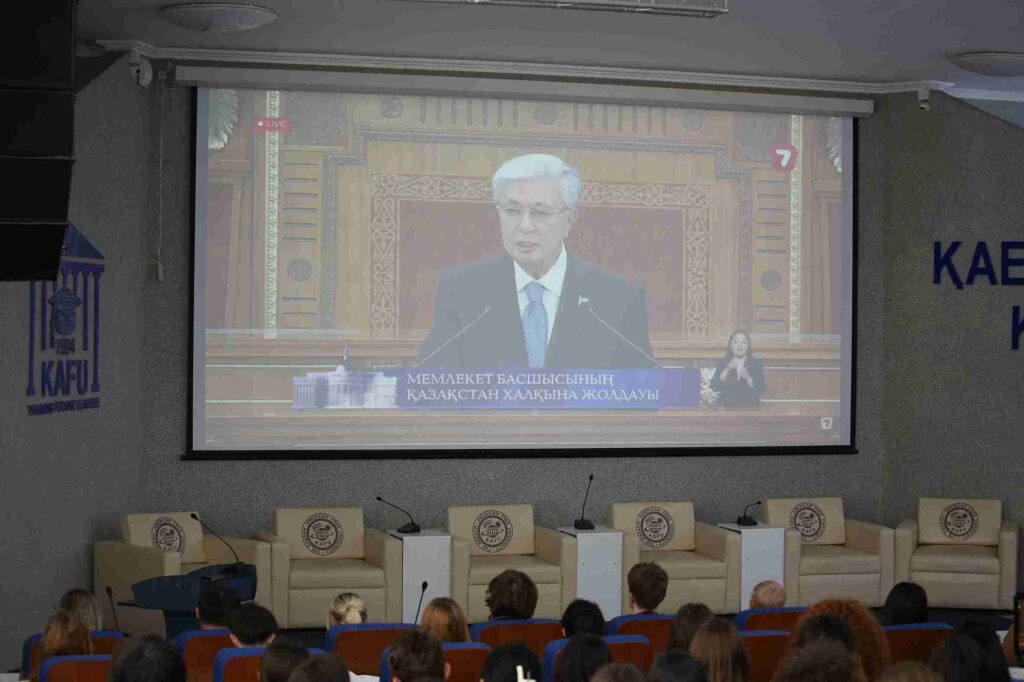 В КАСУ обсудили ключевые приоритеты развития Казахстана, обозначенные Президентом13