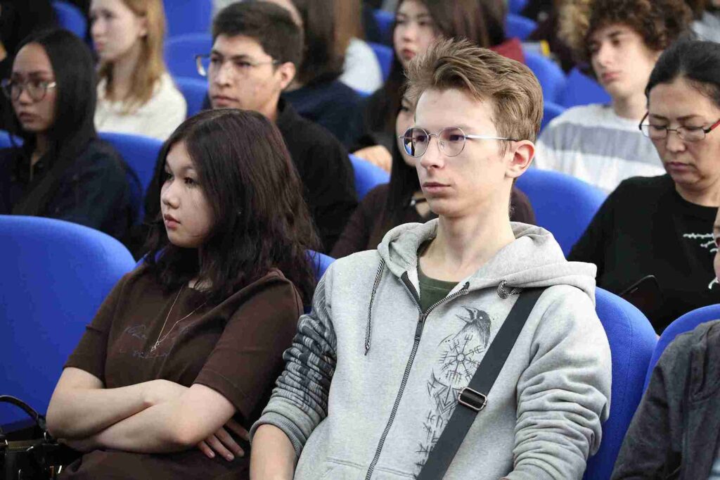 В КАСУ обсудили ключевые приоритеты развития Казахстана, обозначенные Президентом4