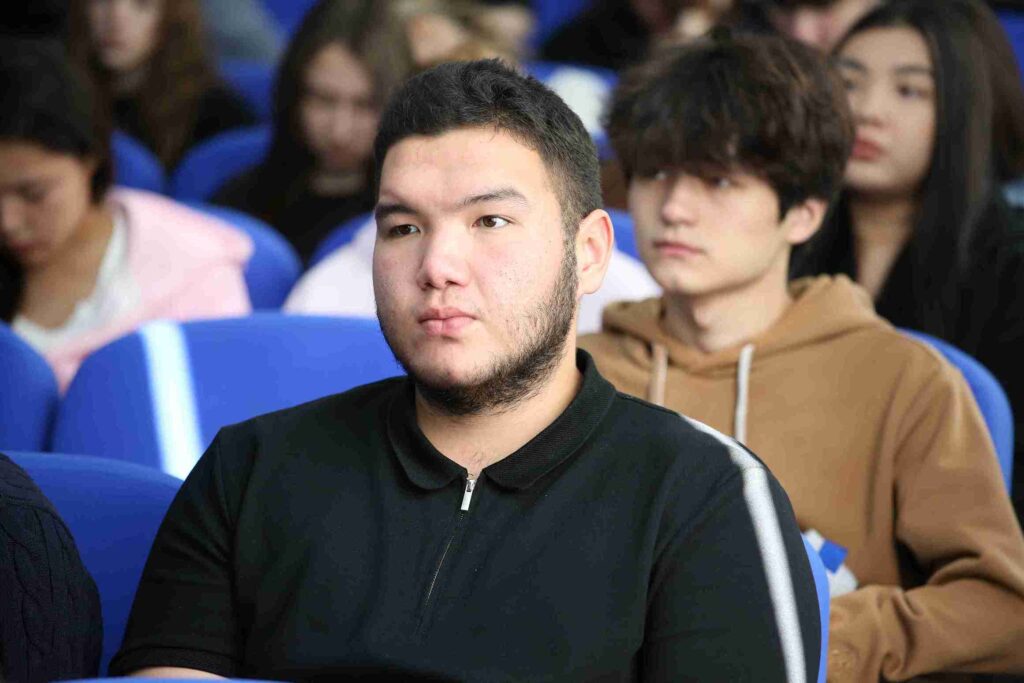 В КАСУ обсудили вопросы религиозной грамотности молодёжи (11)