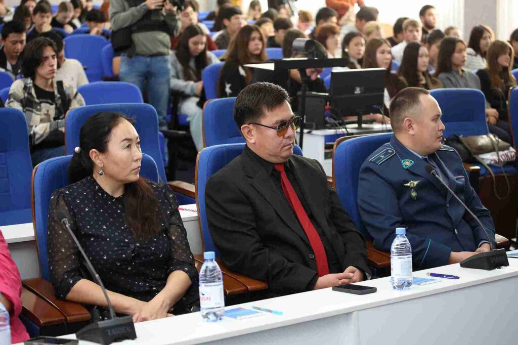 В КАСУ обсудили вопросы религиозной грамотности молодёжи (13)
