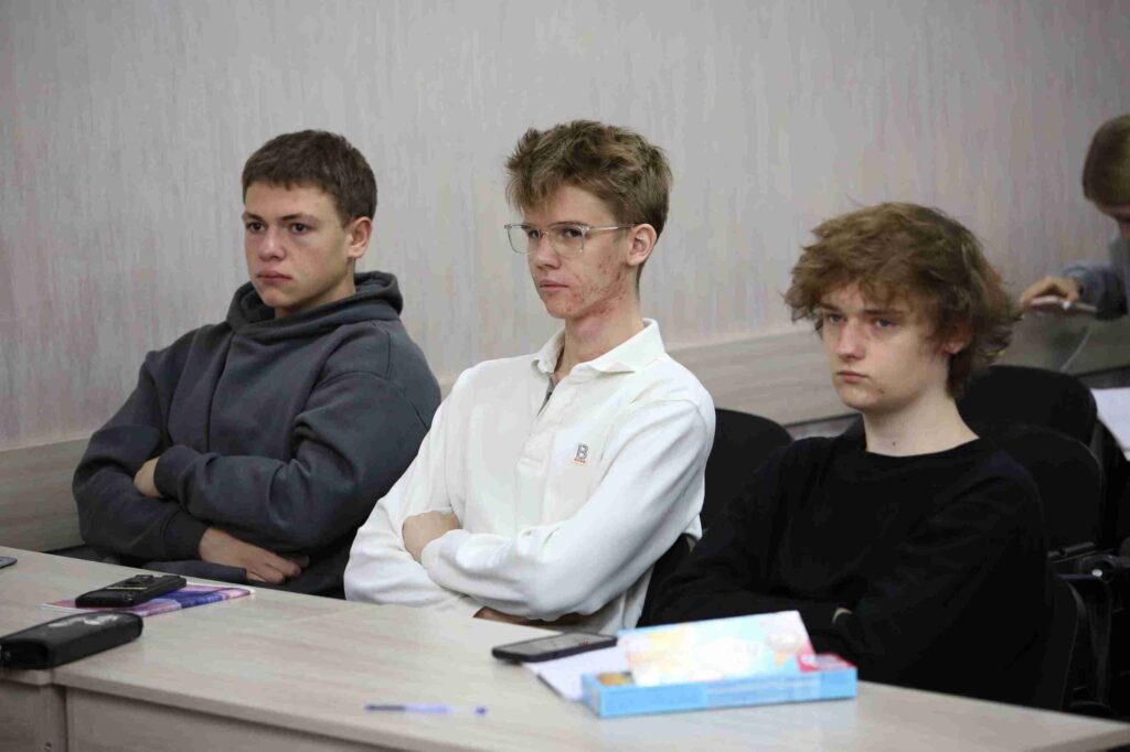 В КАСУ прошла встреча с представителями Центра исследования проблем религии12