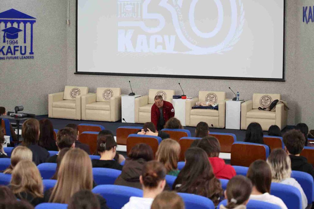 В КАСУ прошёл семинар тренинг по навыкам оказания первой медицинской помощи (6)