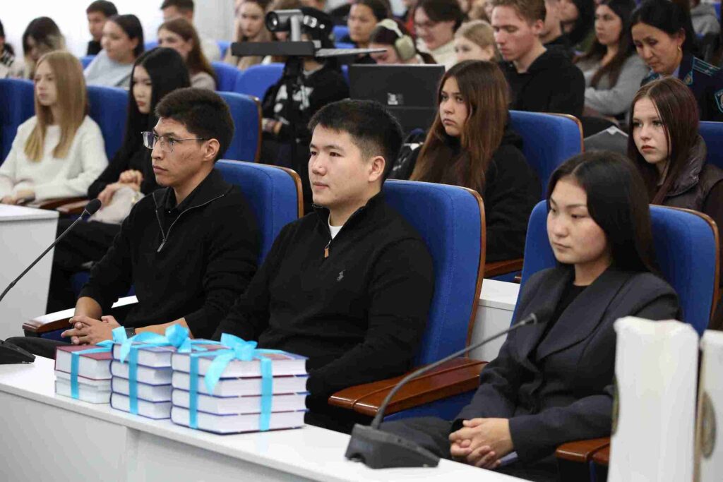 Встреча преподавателей и студентов с представителями Департамента полиции ВКО1