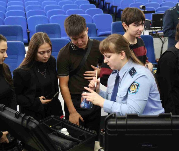 Встреча преподавателей и студентов с представителями Департамента полиции ВКО17