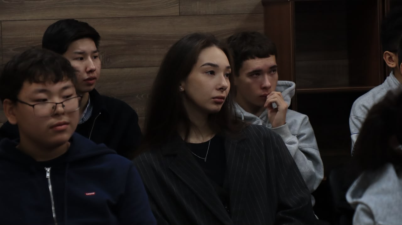 Встреча с представителем прокуратуры Восточно Казахстанской области в рамках программы «Заң мен тәртіп»4